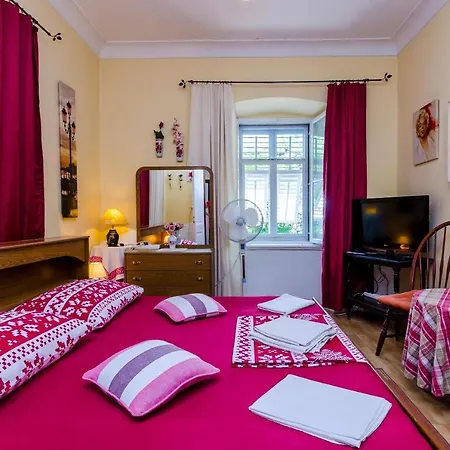 Διαμέρισμα Ivana - Double With Shared Bathroom No.1 *